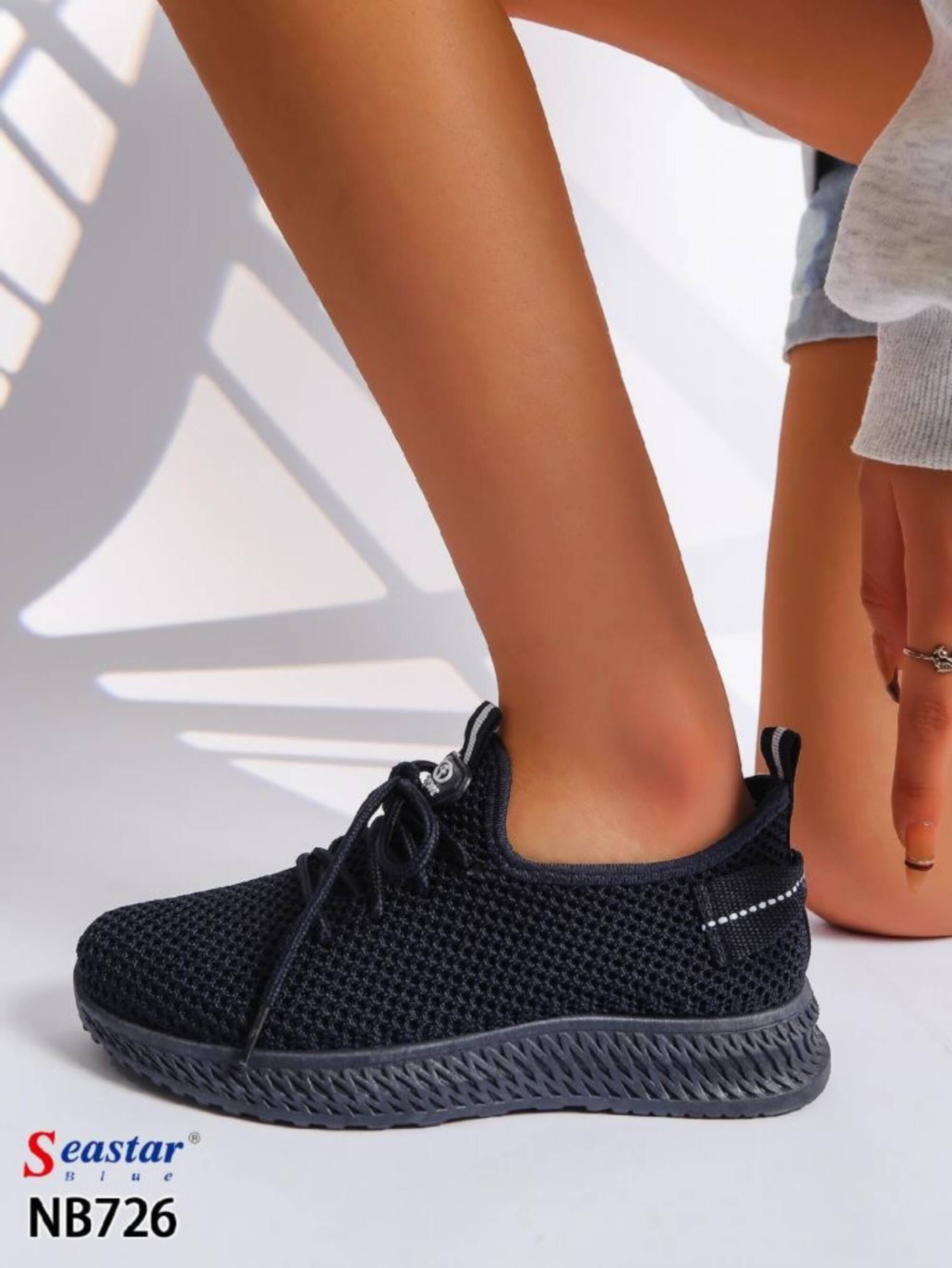 Buty sportowe damskie Roz 36-41 / 12 par